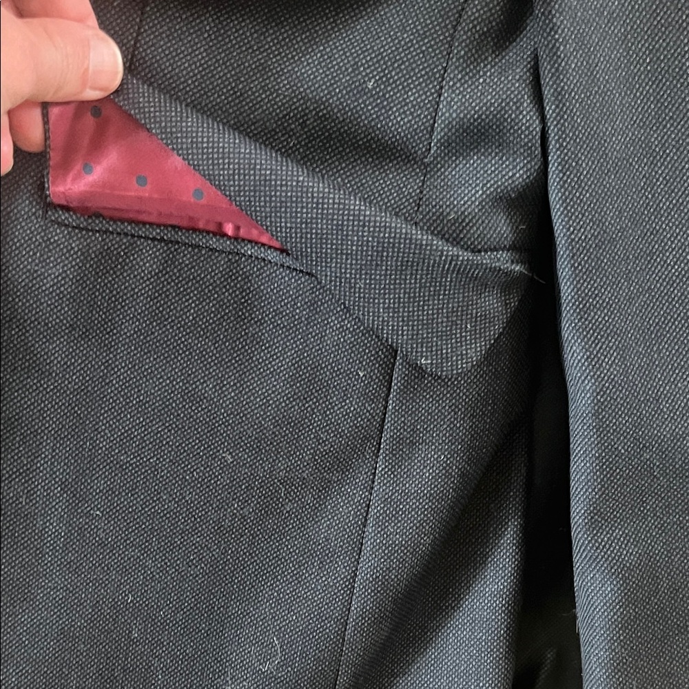 Custom Indochino charcoal wool suit. Silk burgundy lining. Jacket AND pants. - Picture 9 of 14